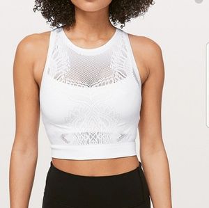 White Reveal Crop Top Lattice Paisley sz 6